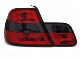 Juego de pilotos traseros...