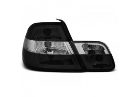 Juego de pilotos traseros...