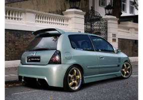 Paragolpes trasero Kombat...