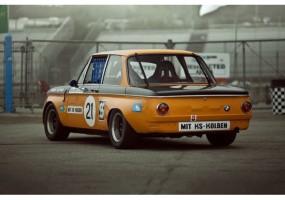 Portones BMW 2002 Racing