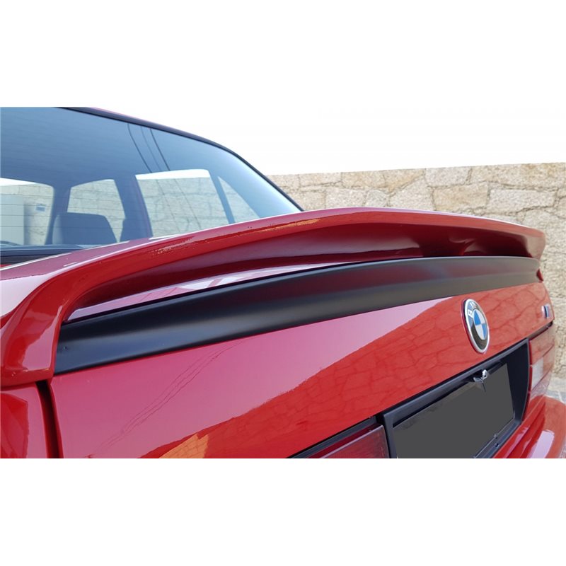 Aleron Bmw e30 M-Technic