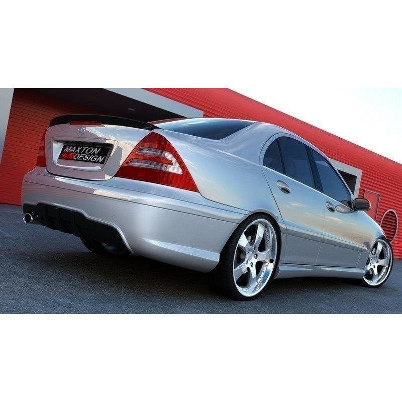 Paragolpes trasero Mercedes C W203  Amg 204 Look Maxtondesign
