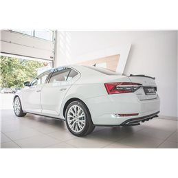 Añadidos Taloneras Laterales Skoda Superb Mk3 Facelift 2019 - Maxtondesign