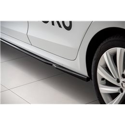 Añadidos Taloneras Laterales Skoda Octavia Mk4 2019 - Maxtondesign